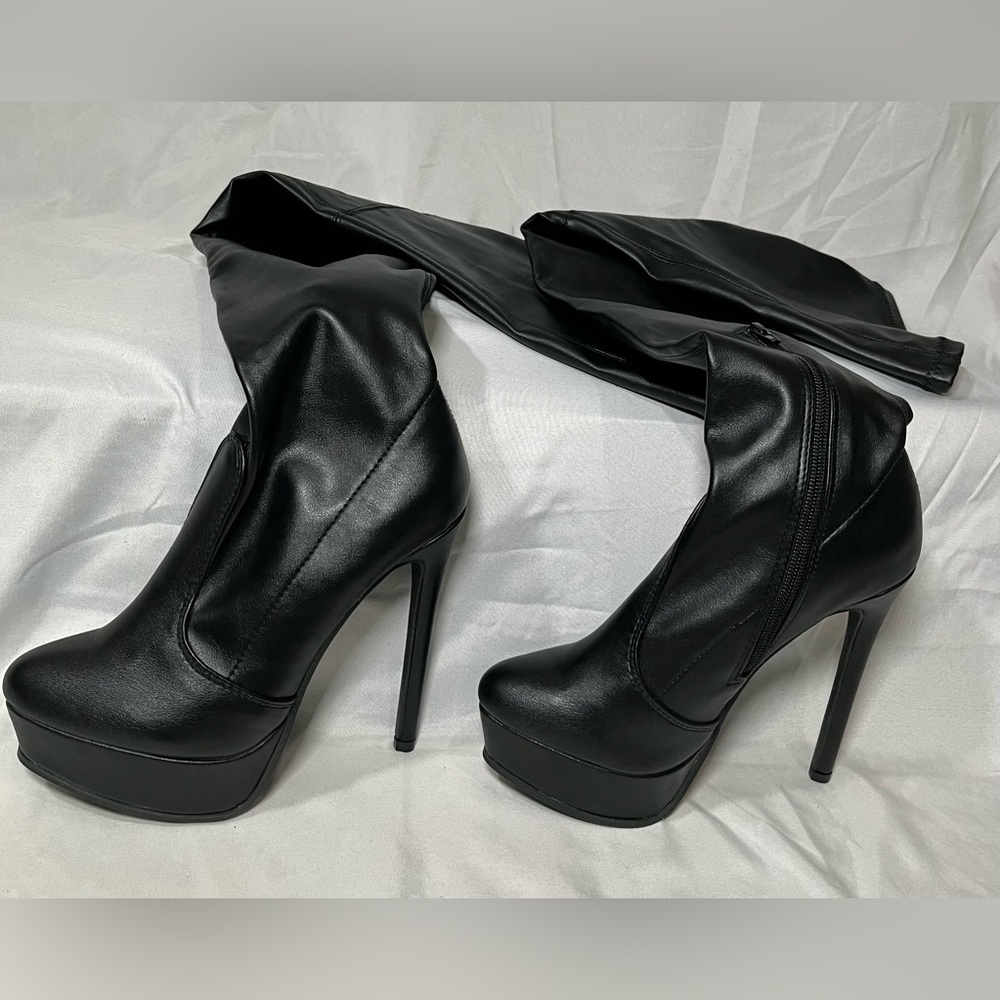 Fashion nova black faux leather thigh high boots - Picture 7 of 7